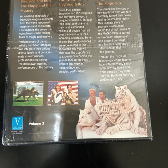 The Siegfried & Roy Collection. NWT - Picture 5 of 7